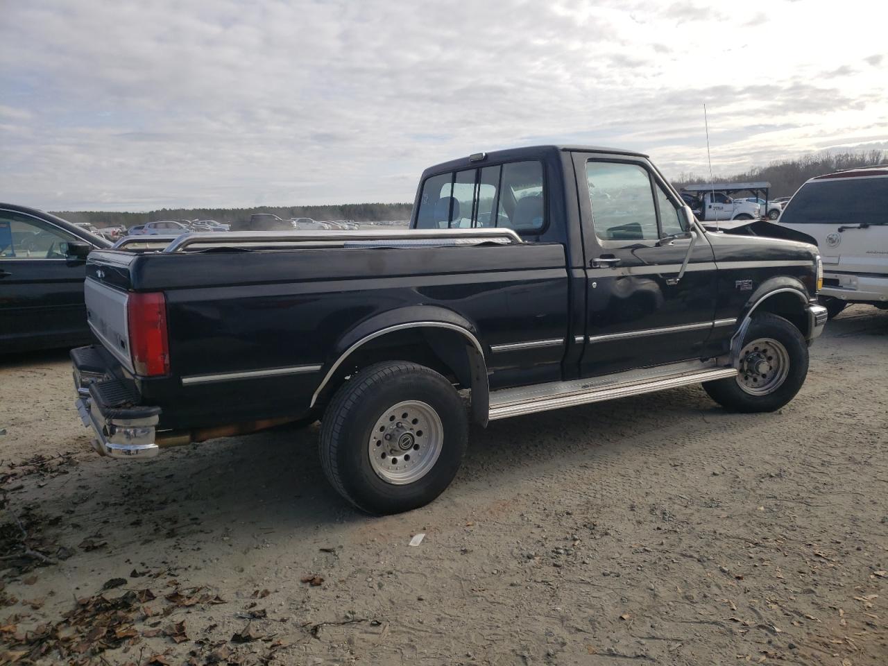 1FTEF14N7NNA42299 1992 Ford F150