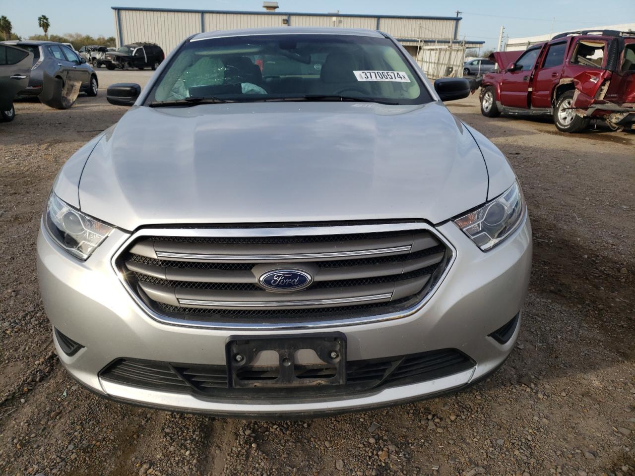 1FAHP2D87JG103151 2018 Ford Taurus Se