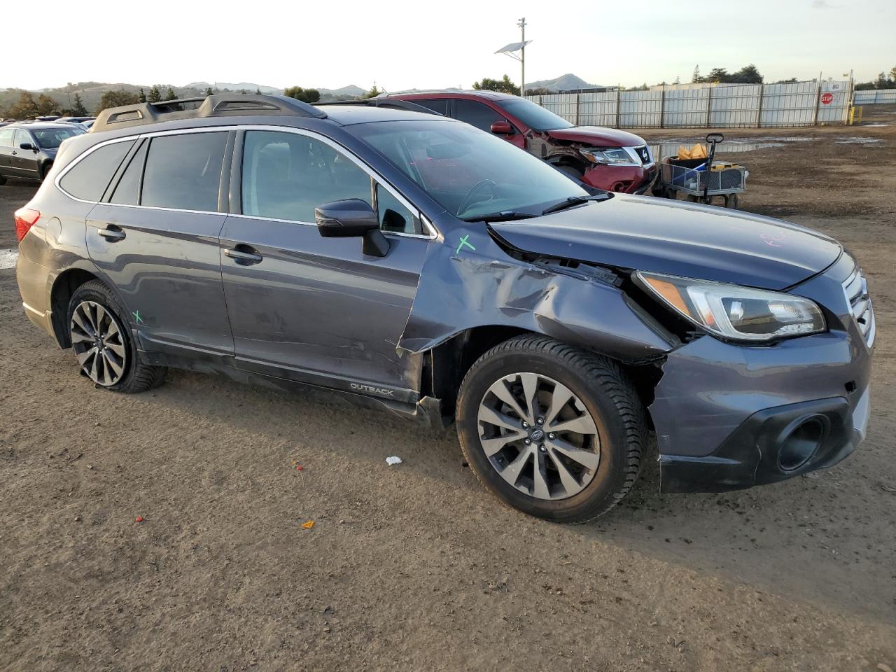 2017 Subaru Outback 3.6R Limited vin: 4S4BSENC9H3227308