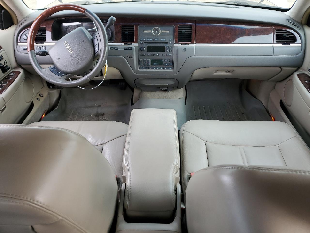 1LNHM82V17Y629367 2007 Lincoln Town Car Signature Limited