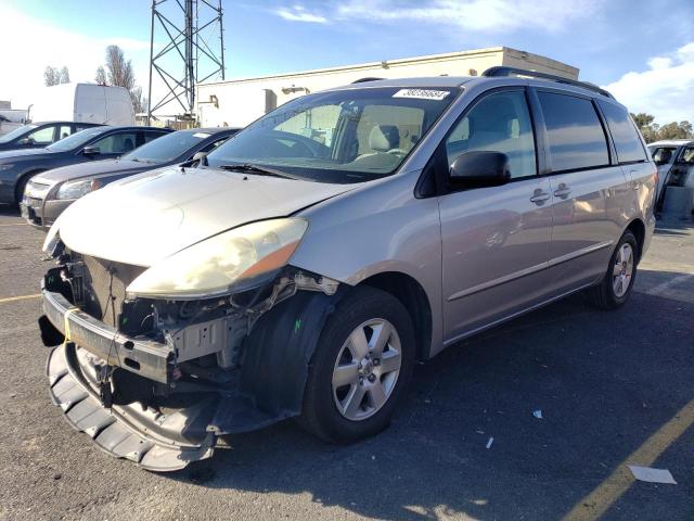 2006 Toyota Sienna CE