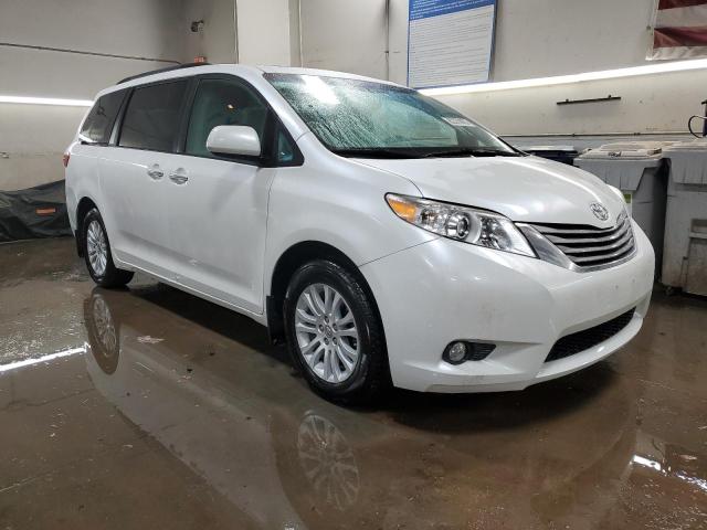 5TDYK3DC4GS713378 | 2016 TOYOTA SIENNA XLE