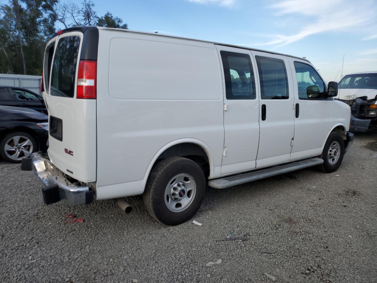 1GTW7AFGXK1211641 2019 GMC Savana G2500