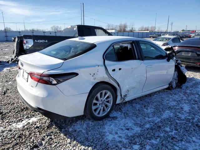 VIN 4T1C11AK1NU675173 2022 Toyota Camry, LE no.3