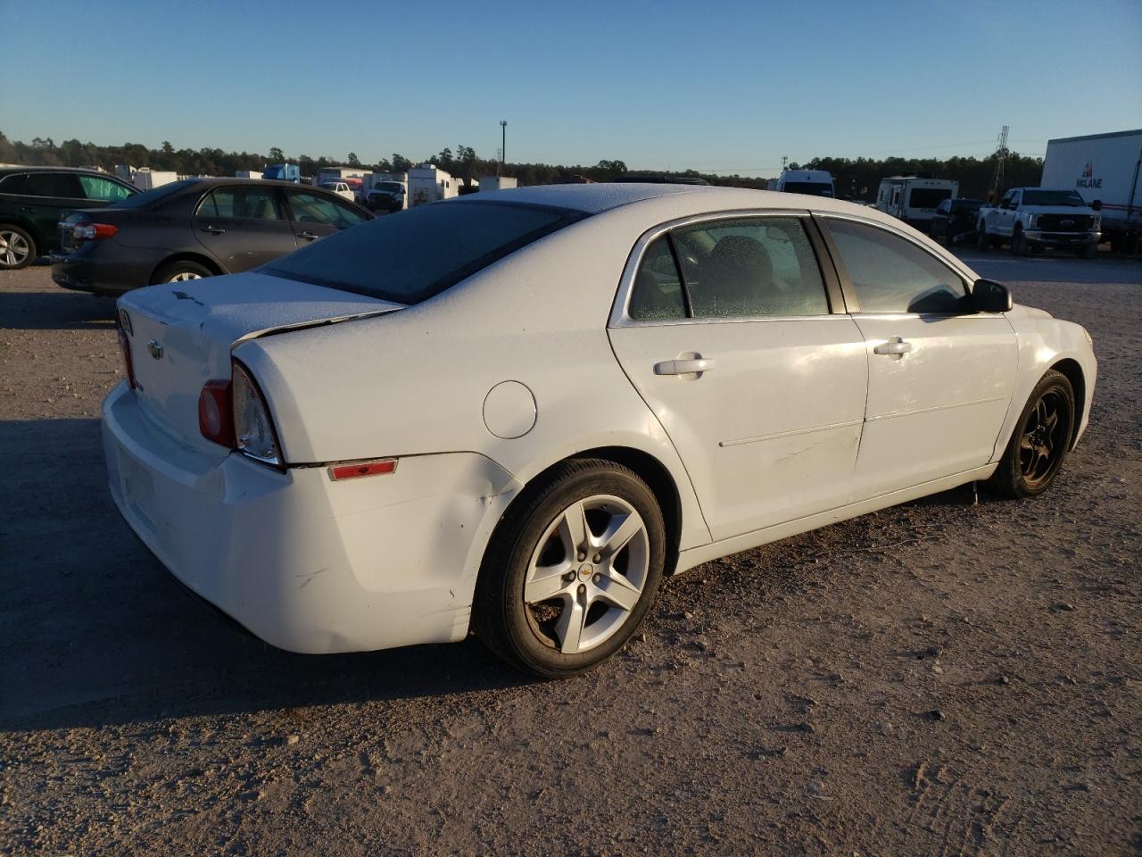 1G1ZA5E11BF330046 2011 Chevrolet Malibu Ls