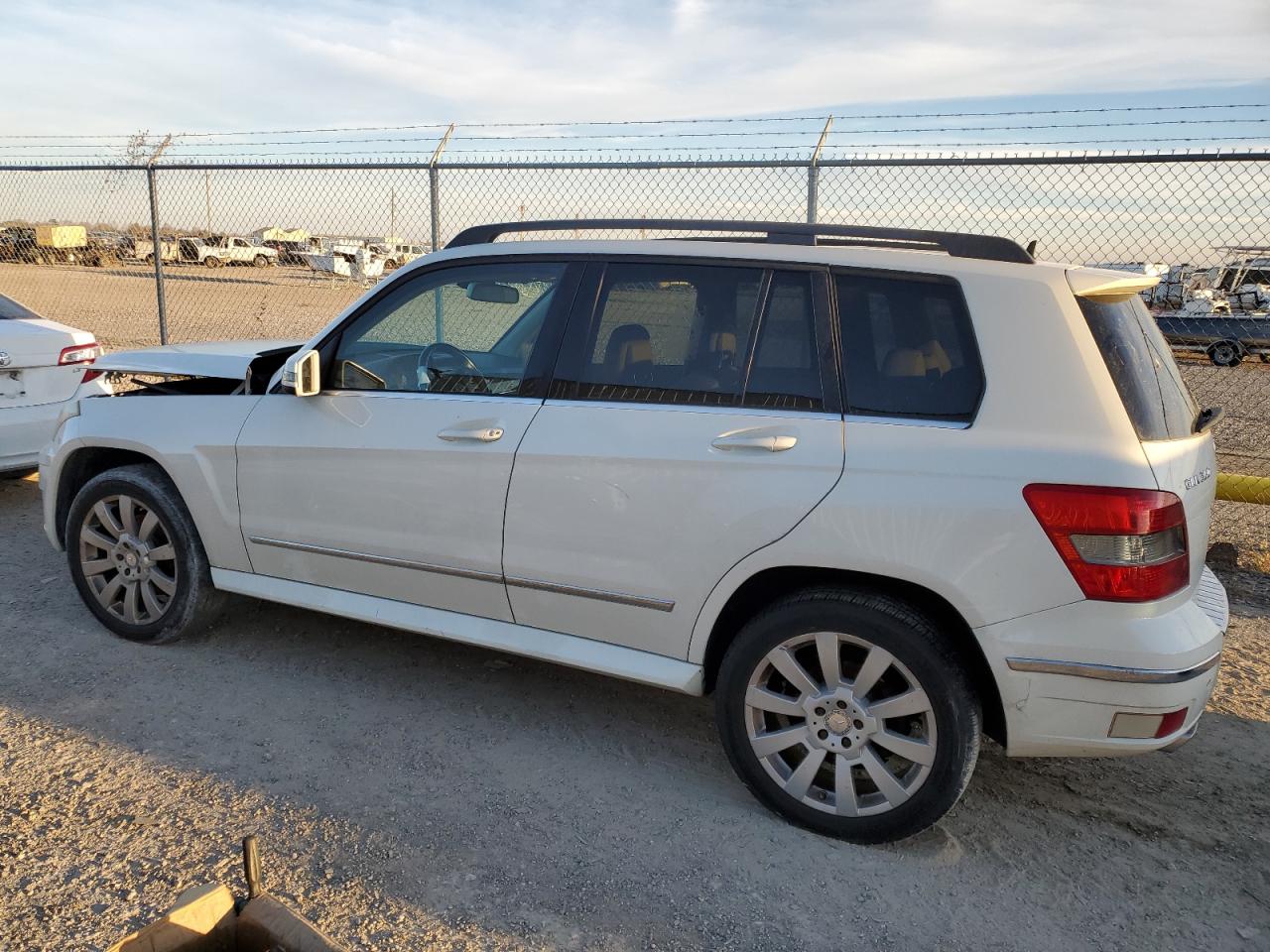 WDCGG5GB8AF439776 2010 Mercedes-Benz Glk 350