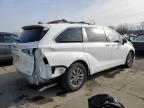 TOYOTA SIENNA LE снимка