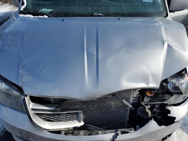 2019 Dodge Caravan - Image 11