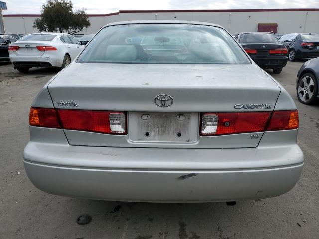 2001 Toyota Camry Le VIN: 4T1BF22K61U116195 Lot: 38674034