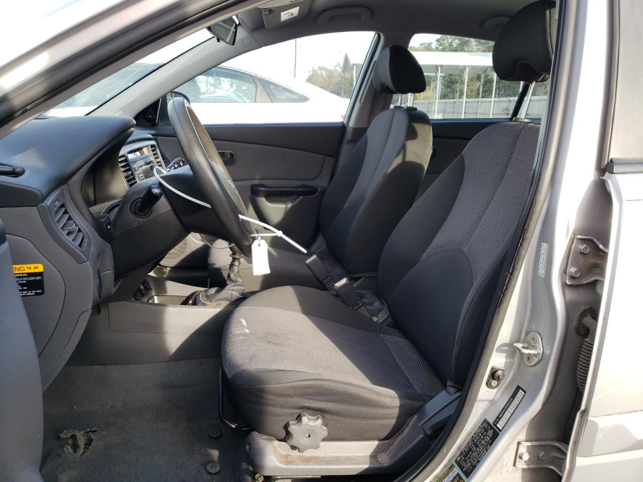 knadh5a38a6651114 KNADH5A38A6651114 2010 Kia Rio Lx