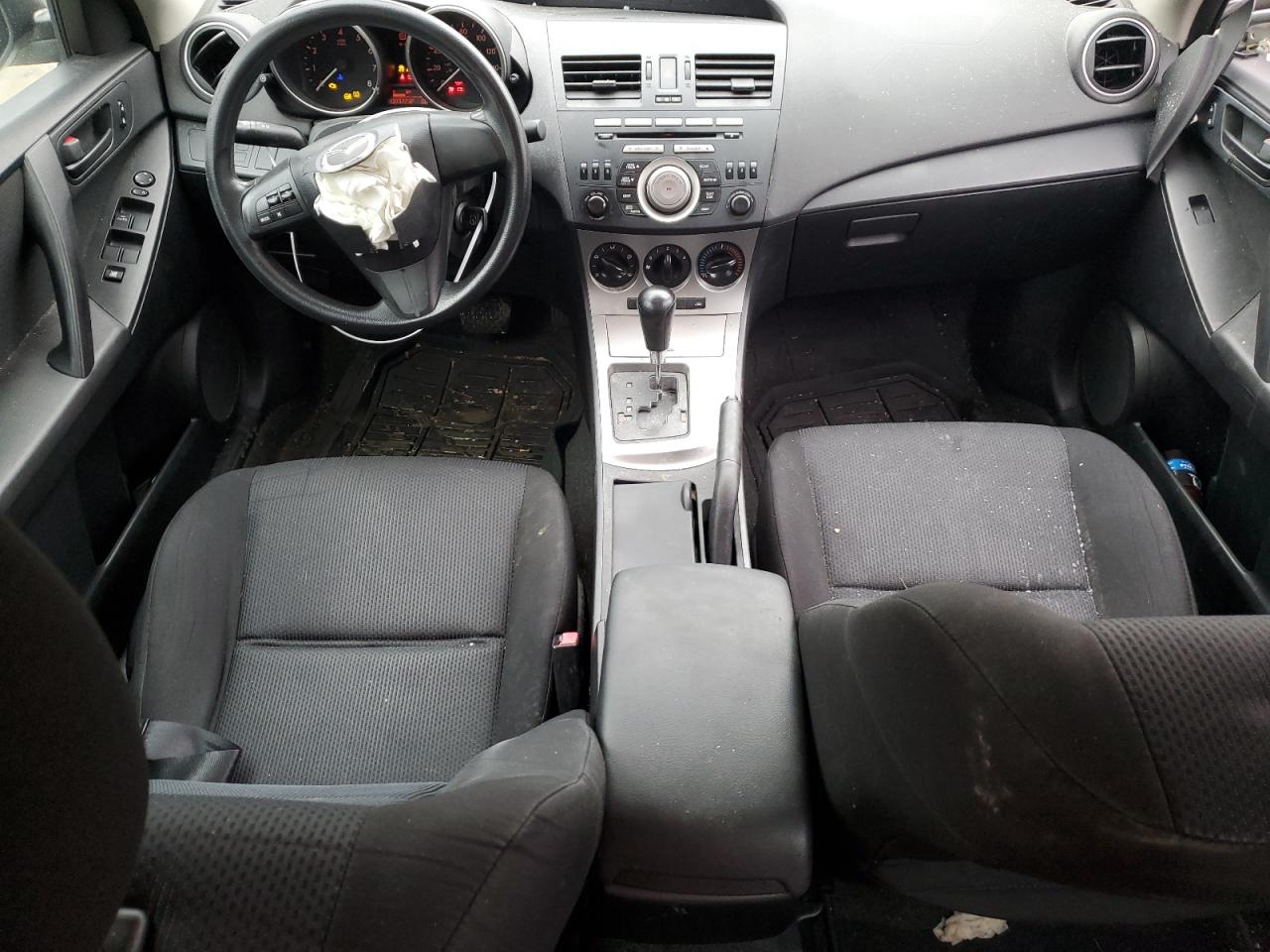 JM1BL1UG8B1498104 2011 Mazda 3 I