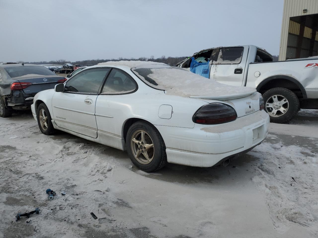 1g2wp12k5yf272244 1G2WP12K5YF272244 2000 Pontiac Grand Prix Gt