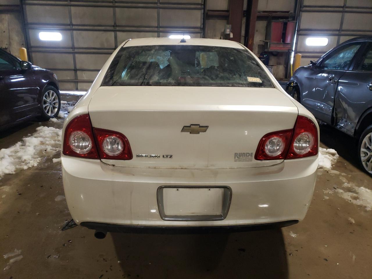 1G1ZE5EB1A4152095 2010 Chevrolet Malibu Ltz