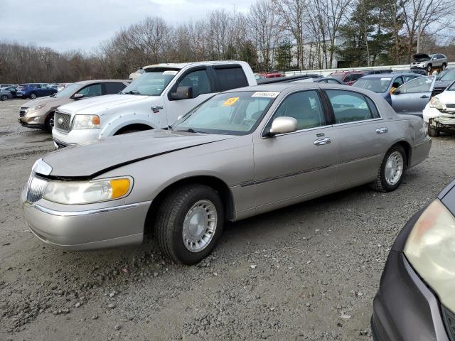 2000 Lincoln Town Car Executive