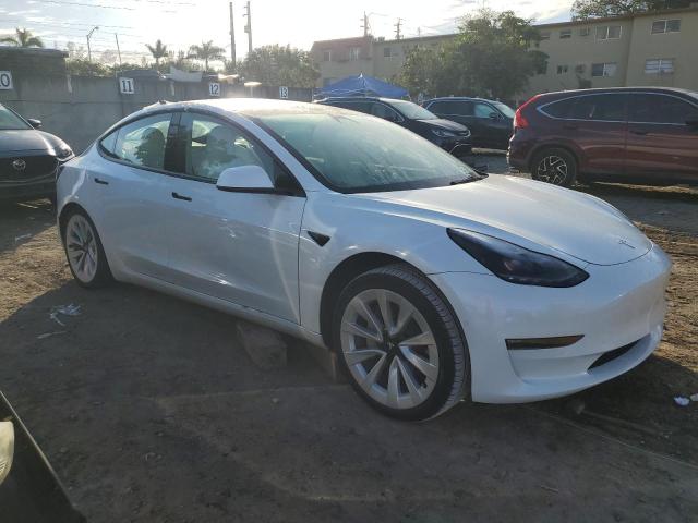 5YJ3E1EBXNF270120 | 2022 TESLA MODEL 3