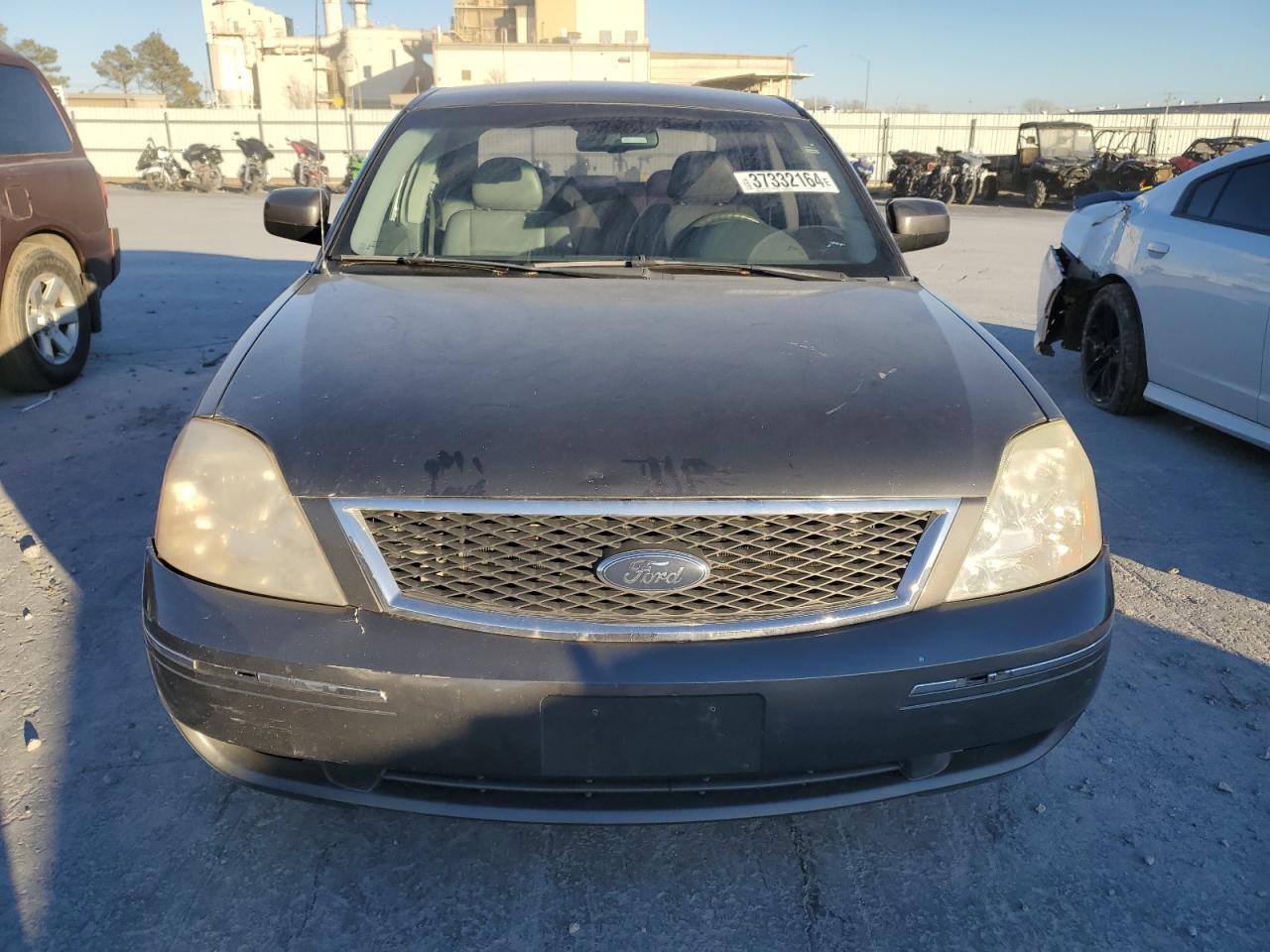 Lot #3028694758 2006 FORD FIVE HUNDR