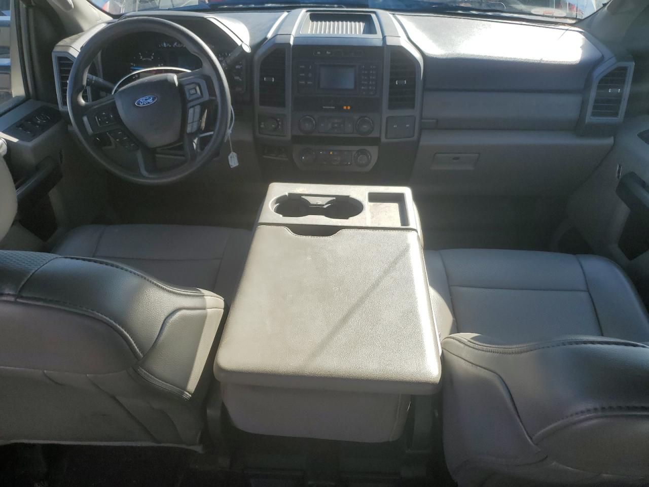 VIN: 1FT8W3BT1KEF77362 2019 FORD F350