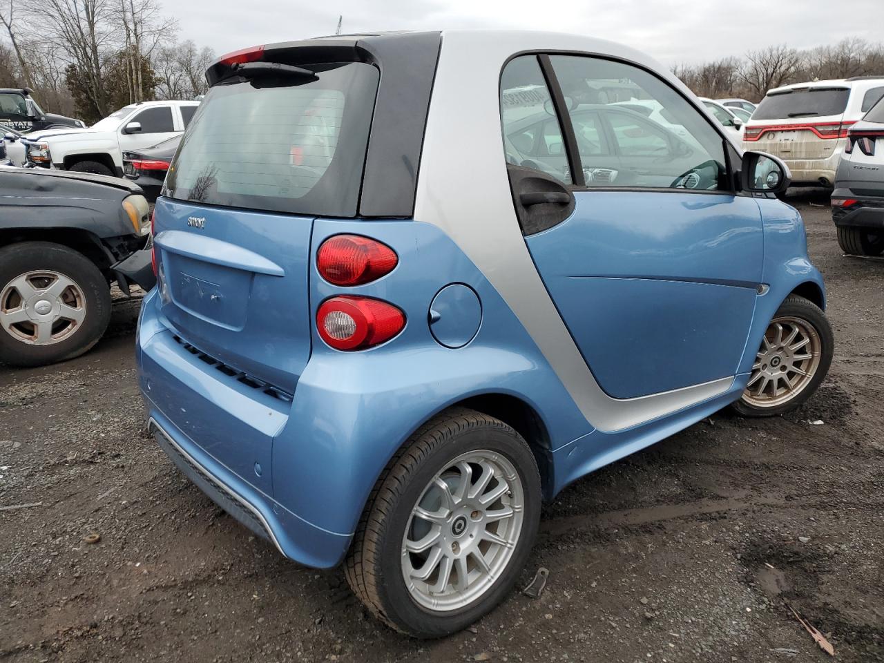 2013 Smart Fortwo Pure vin: WMEEJ3BA2DK623626