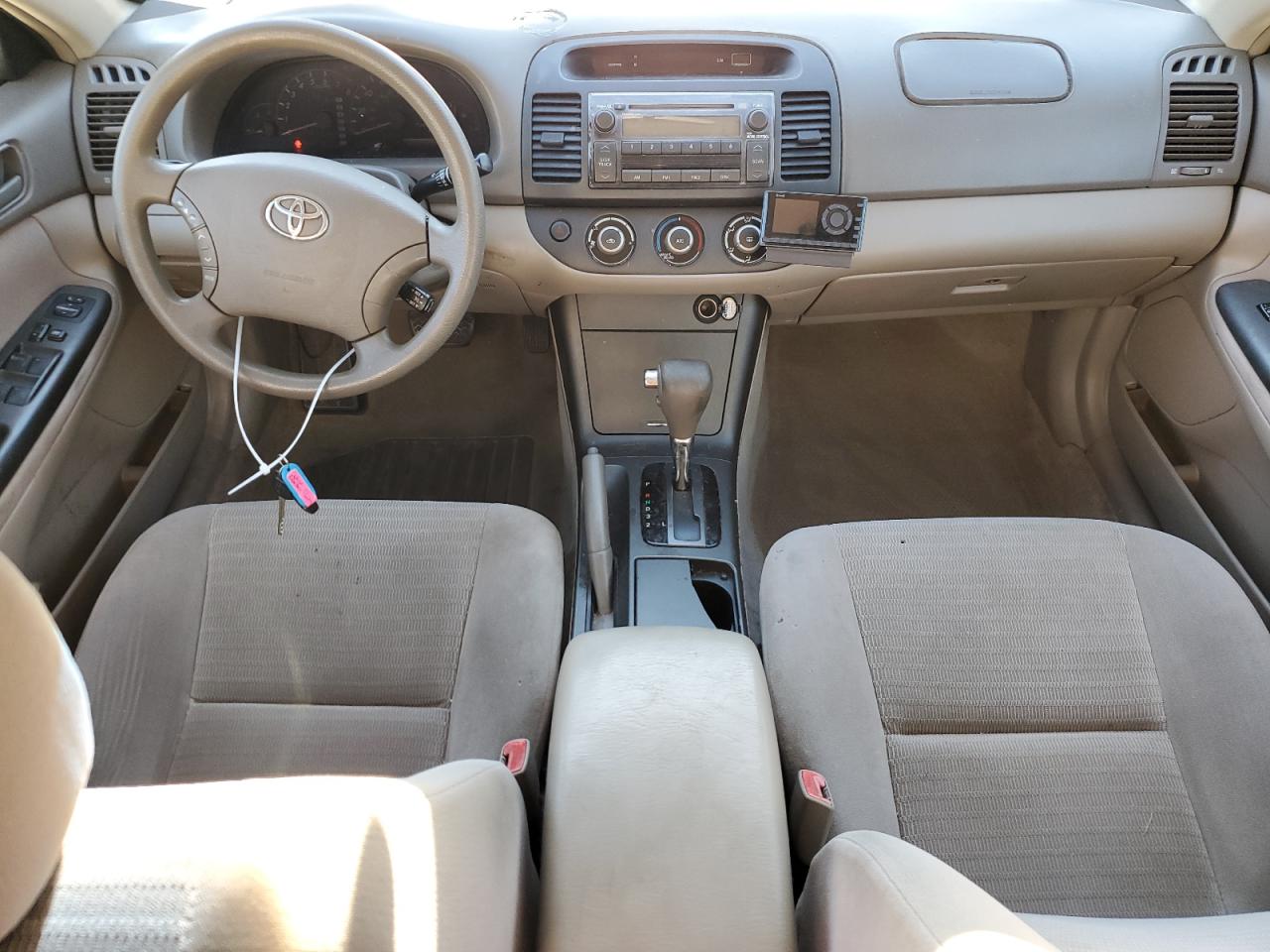 4T1BE32K05U431895 2005 Toyota Camry Le