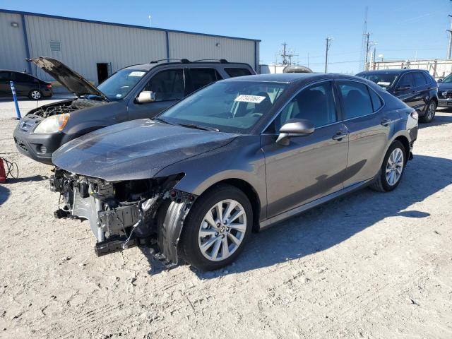 VIN 4T1C11AK9RU864725 2024 Toyota Camry, LE no.1