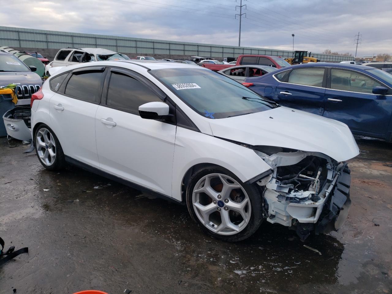 1FADP3K24DL370942 2013 Ford Focus Se