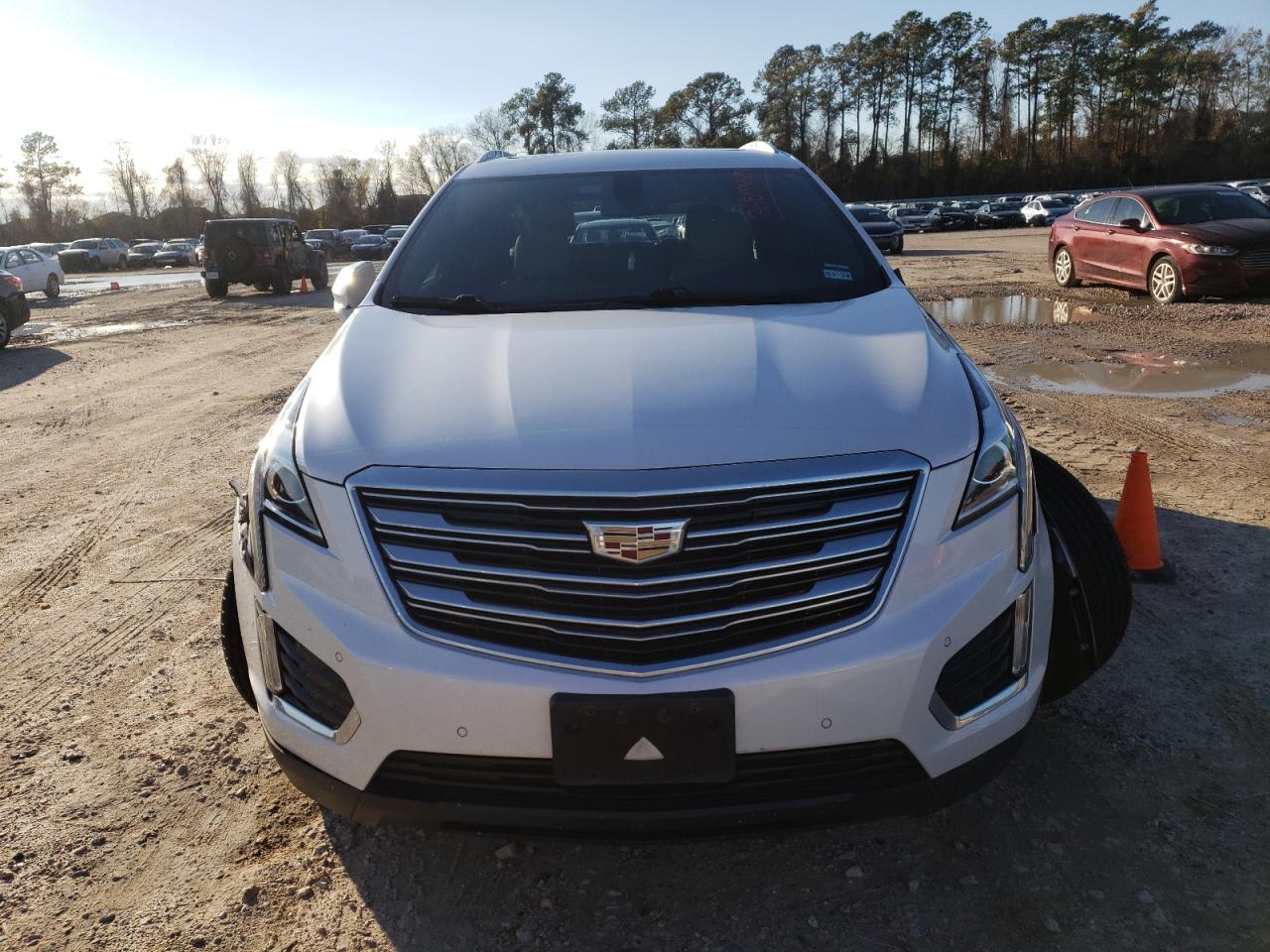 1GYKNBRSXHZ225246 2017 Cadillac Xt5 Luxury