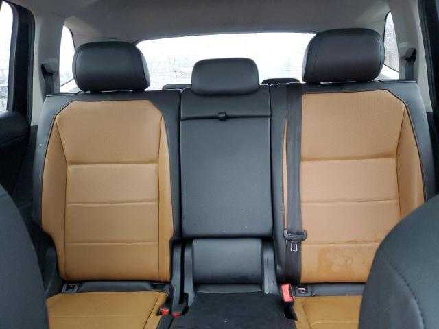 2018 VOLKSWAGEN TIGUAN SE 3VV3B7AXXJM097770