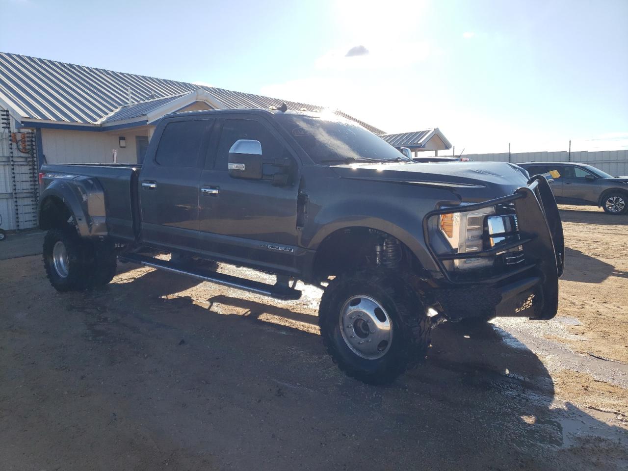 2019 Ford F350 Super Duty vin: 1FT8W3DT6KEE63693