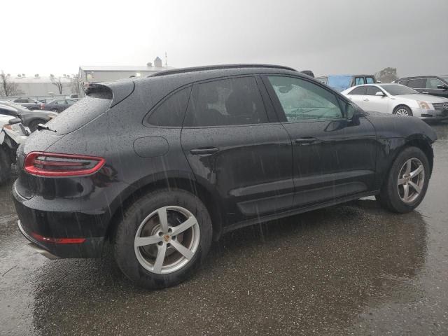 VIN WP1AA2A56JLB17409 2018 Porsche Macan no.3