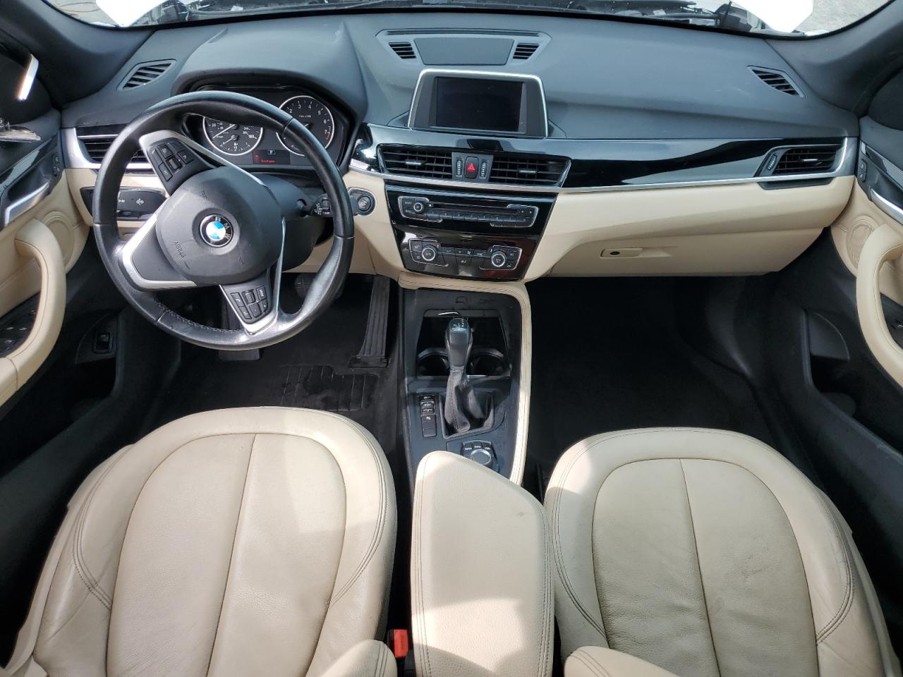 WBXHU7C37J5H39530 2018 BMW X1 Sdrive28I