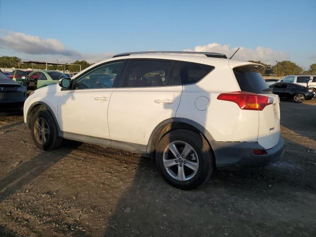 2015 TOYOTA RAV4 XLE - 2T3WFREV1FW204005