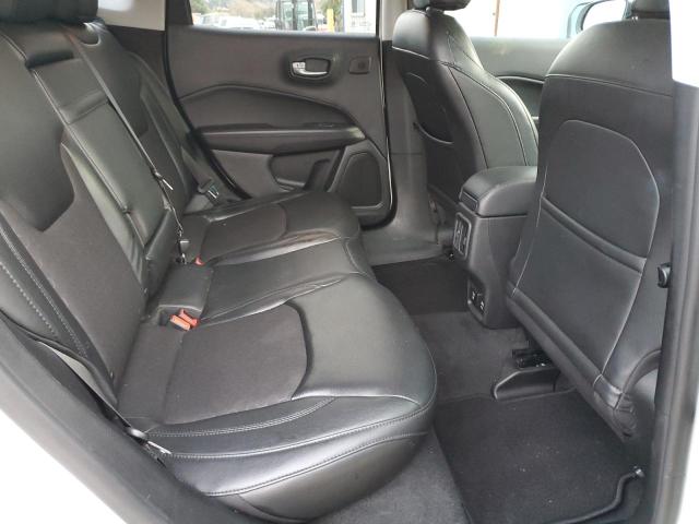 3C4NJDBB5JT433066 Jeep Compass Latitude