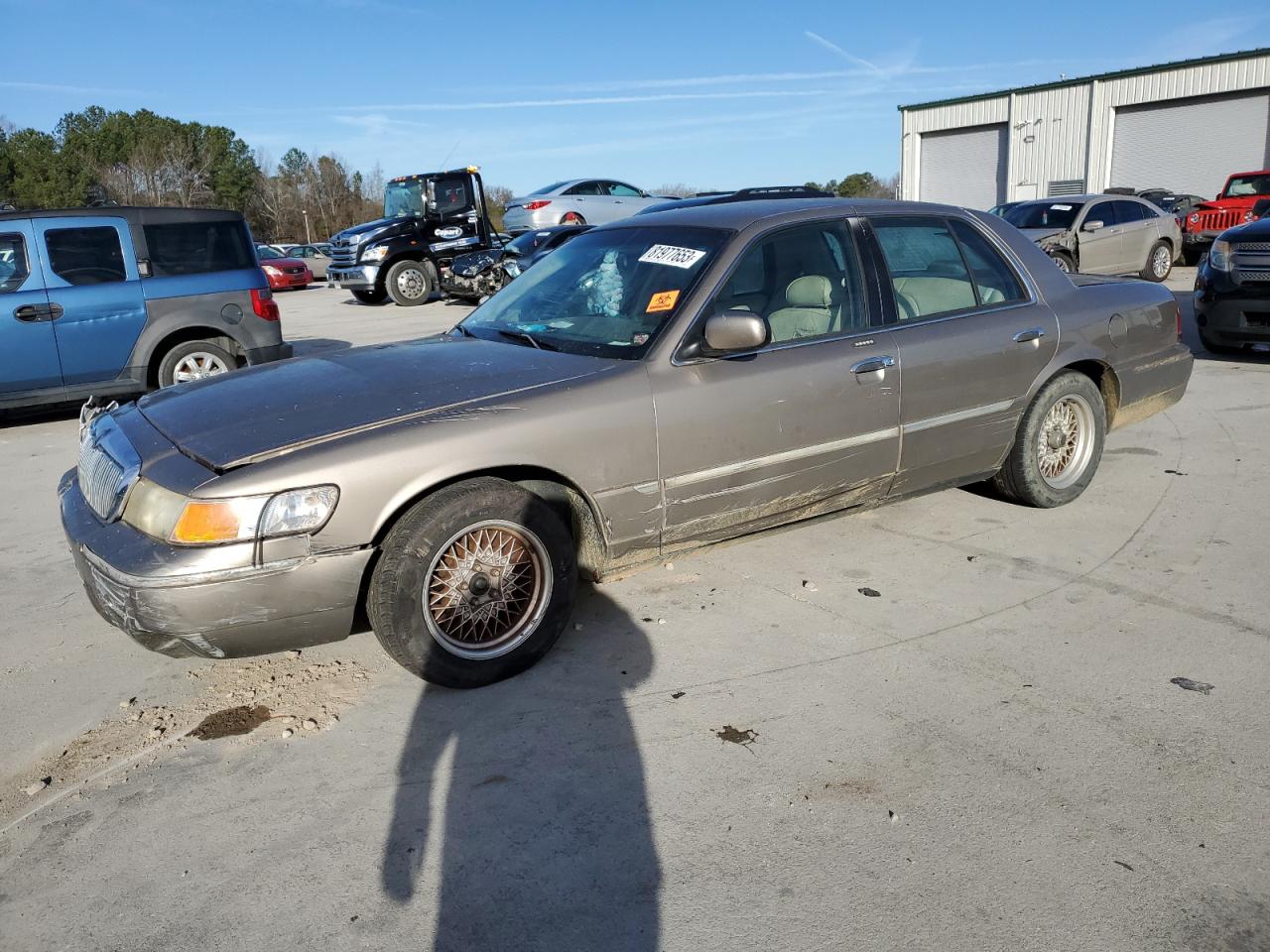 2MEFM75W61X682923 2001 Mercury Grand Marquis Ls