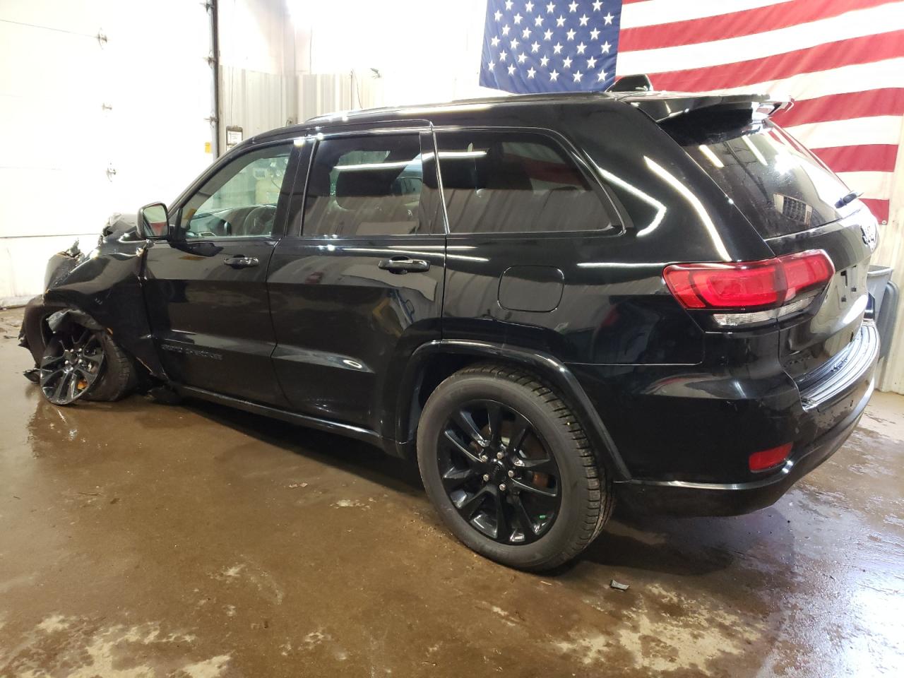 2018 Jeep Grand Cherokee Laredo vin: 1C4RJFAG5JC217806