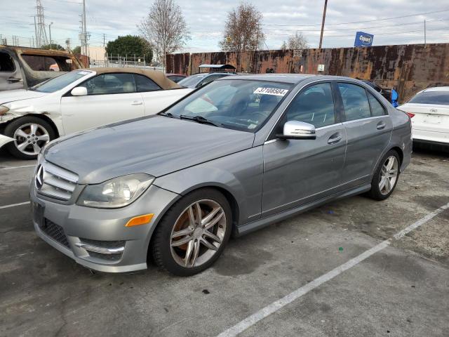 VIN WDDGF4HB3DA774565 2013 Mercedes-Benz C-Class, 250 no.1