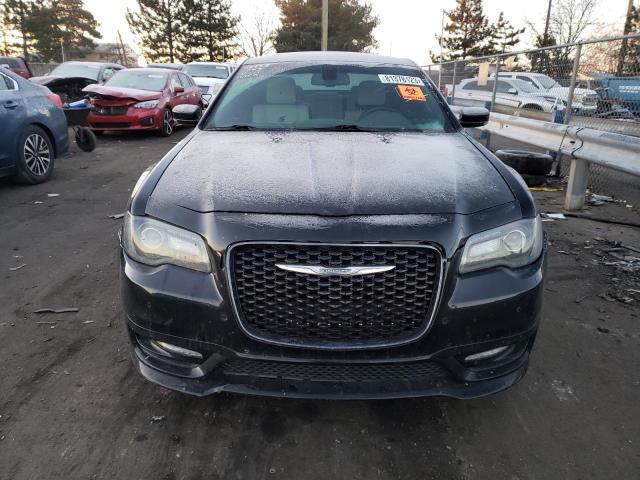 2018 Chrysler 300 - Image 5