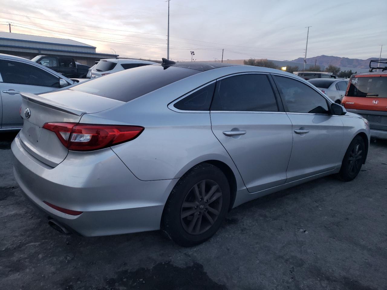 2015 Hyundai Sonata Se vin: 5NPE24AF1FH019534