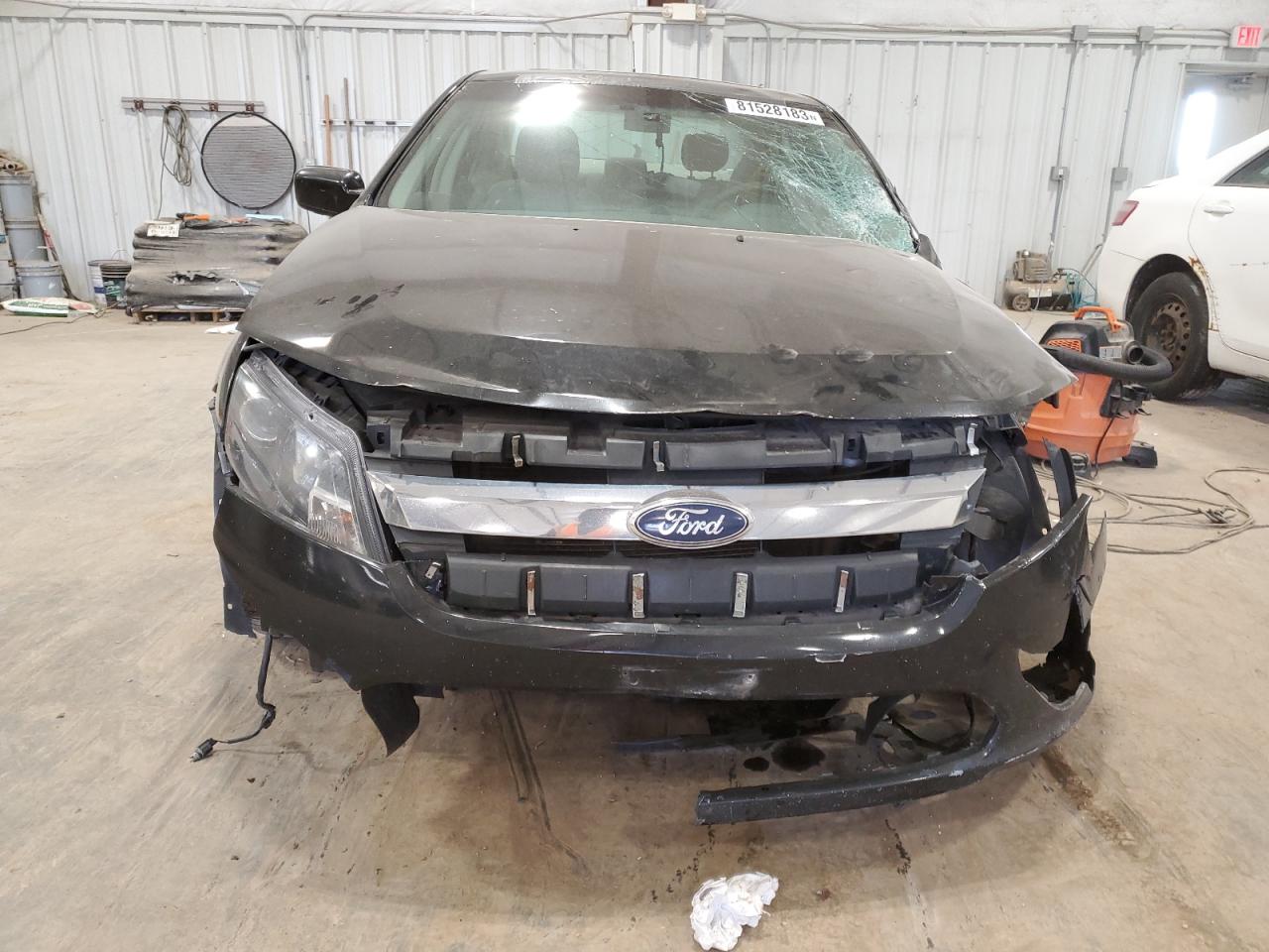 3FAHP0HA3BR133145 2011 Ford Fusion Se