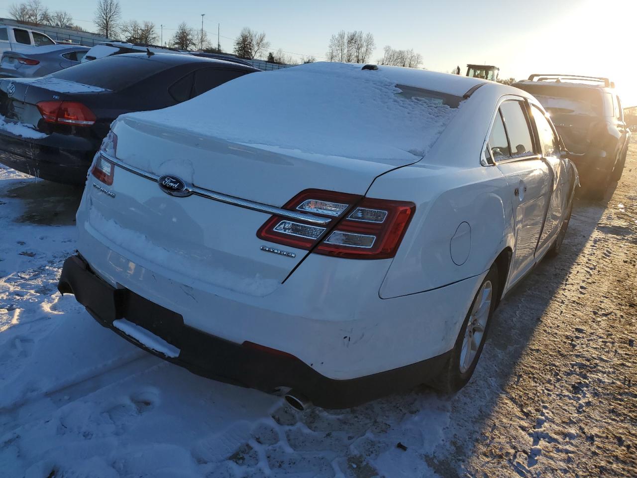 2015 Ford Taurus Se vin: 1FAHP2D82FG120902