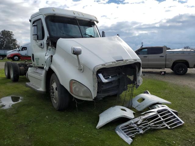 Lot #2361821943 2010 FREIGHTLINER CASCADIA 1 salvage car