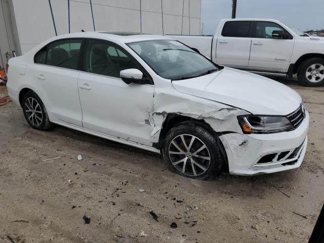 2018 VOLKSWAGEN JETTA SE - 3VWDB7AJ3JM232390
