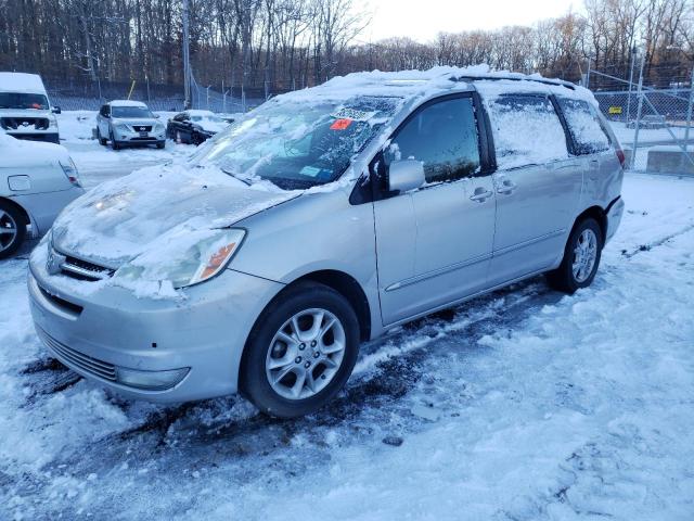 2004 Toyota Sienna XLE