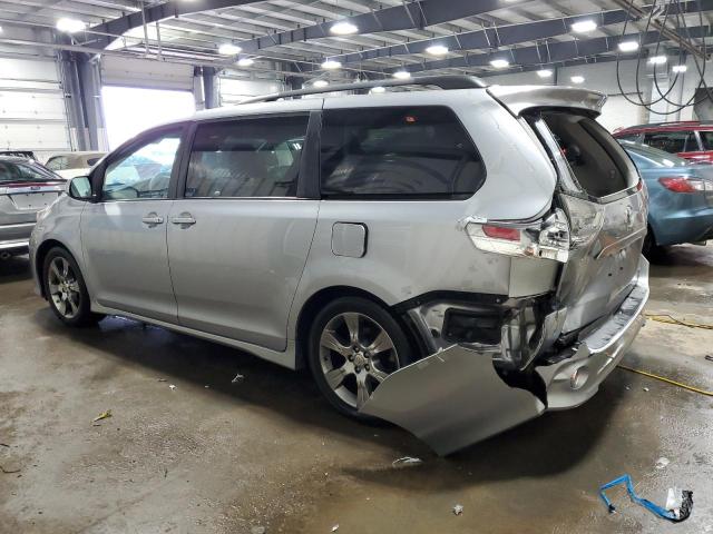 5TDXK3DC0CS207469 2012 TOYOTA SIENNA, photo no. 2