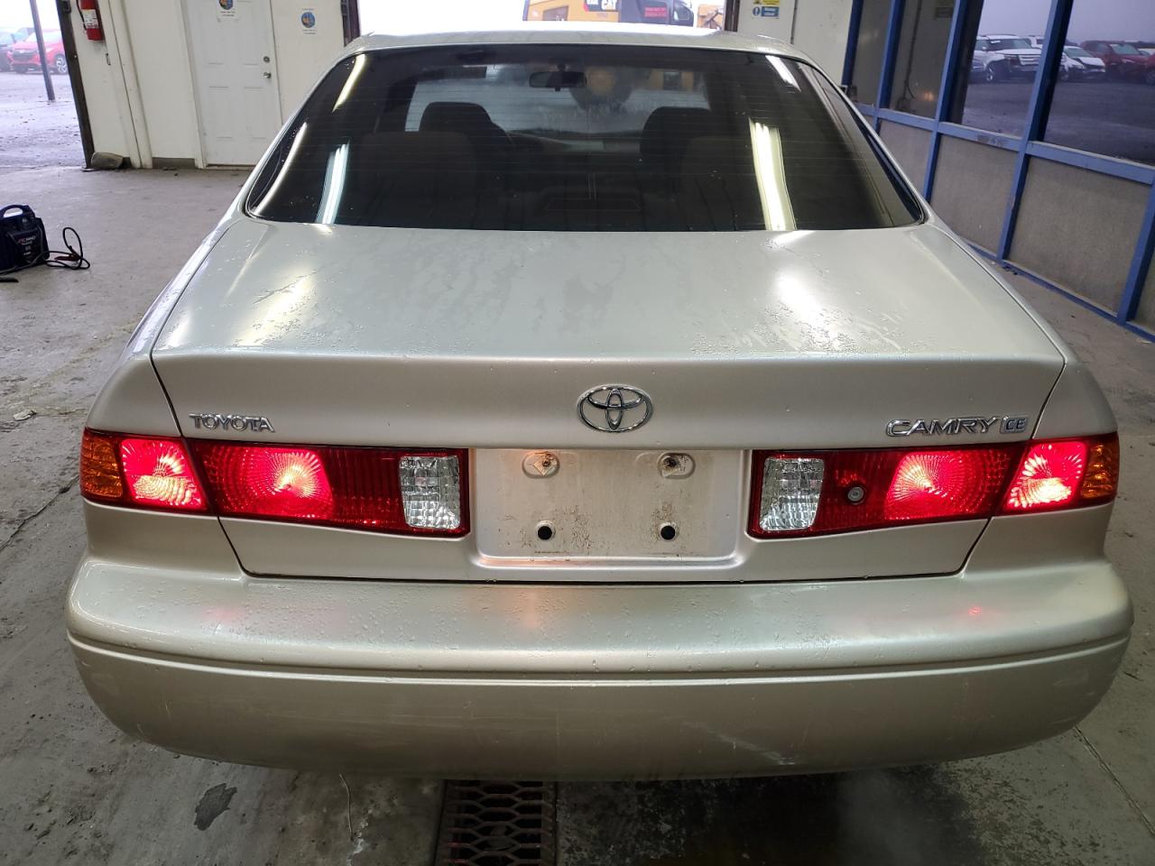 4T1BG22K3YU962663 2000 Toyota Camry Ce