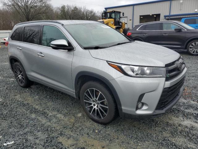 5TDKZRFH3HS514885 | 2017 TOYOTA HIGHLANDER