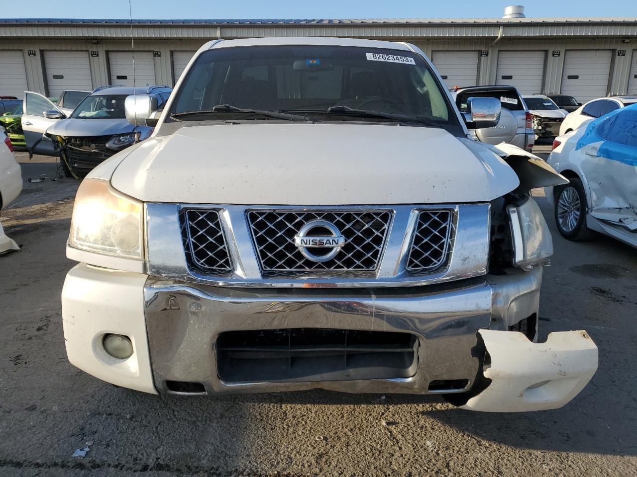 1N6BA0ED5BN317941 2011 Nissan Titan S