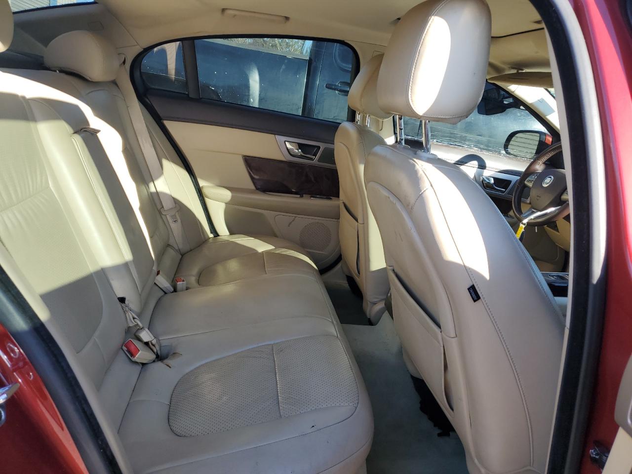 SAJWA0GB3BLR86223 2011 Jaguar Xf Premium