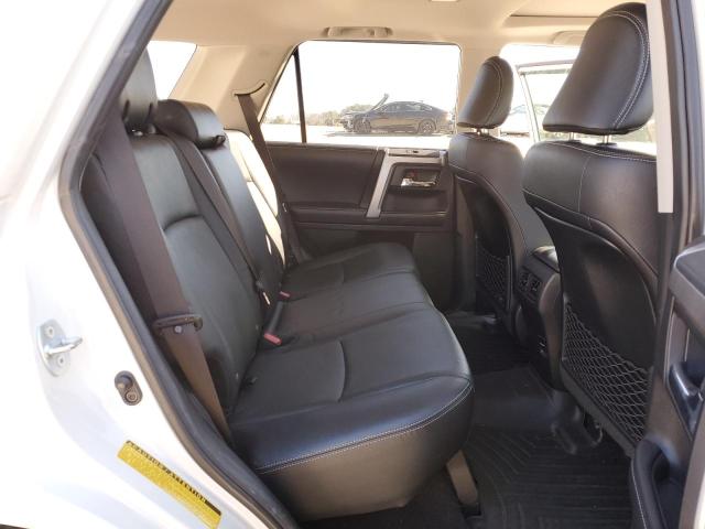 2018 TOYOTA 4RUNNER SR - JTEBU5JR7J5603700