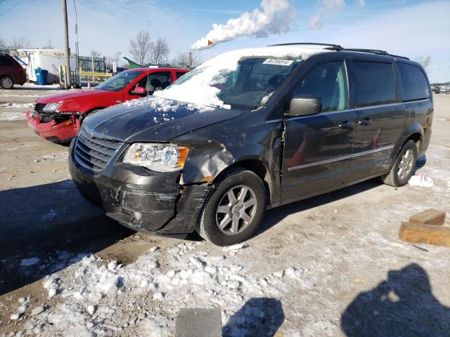 Lot #2409539894 2010 CHRYSLER TOWN & COU salvage car