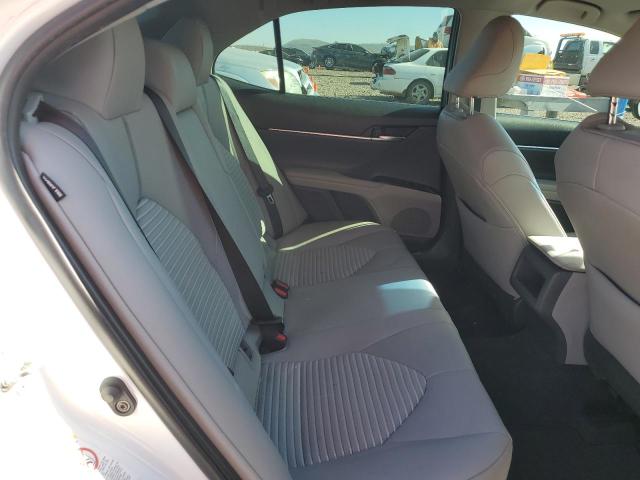 2018 TOYOTA CAMRY L 4T1B11HK2JU151168
